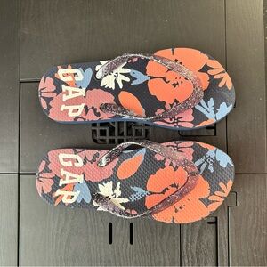 GAP Black Floral Flip Flops
